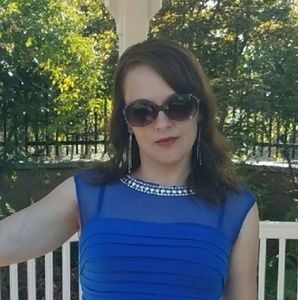 Meet your Posher, Nadia